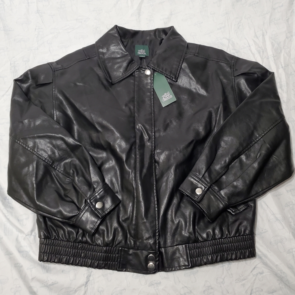 NWT Womens Wild Fable Faux Leather Bomber Style Jacket / Size M / Black